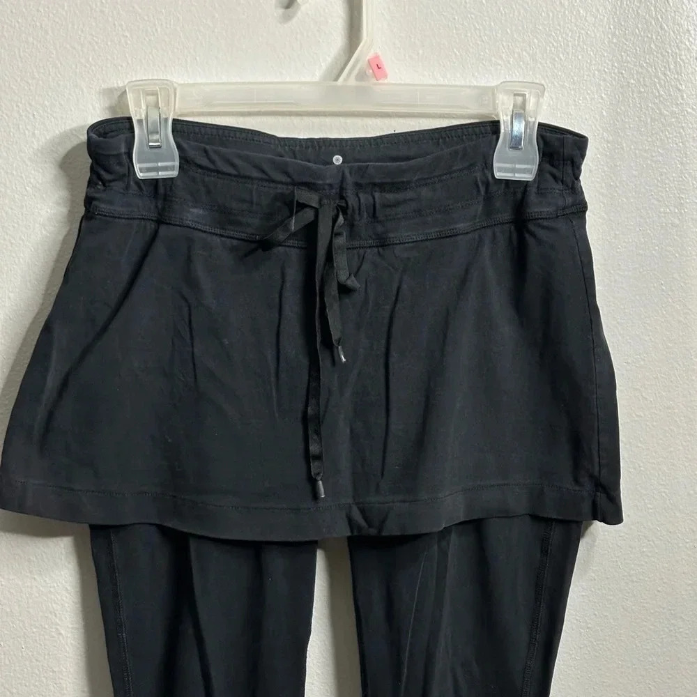 Athleta Size Small 2 in 1 Capri Leggings Skirt Black Athletic Womens Stretch‎ - Picture 10 of 10